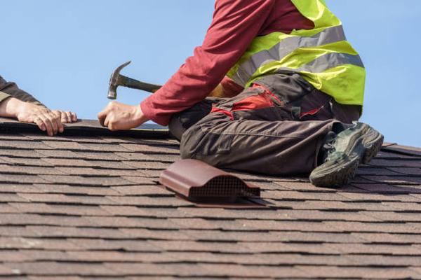 Residential Roofing Contractors Committed to Excellence