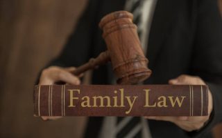 How to Prepare for Your First Meeting with a Family Law Attorney