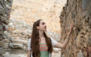 Alanya Models with Distinct Character